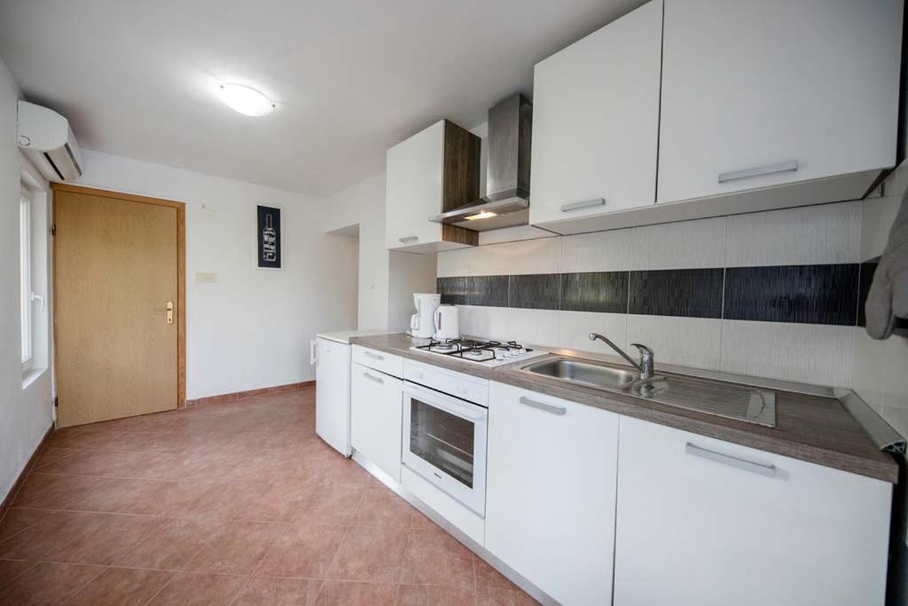 Villa Silente Supetarska Draga Luaran gambar